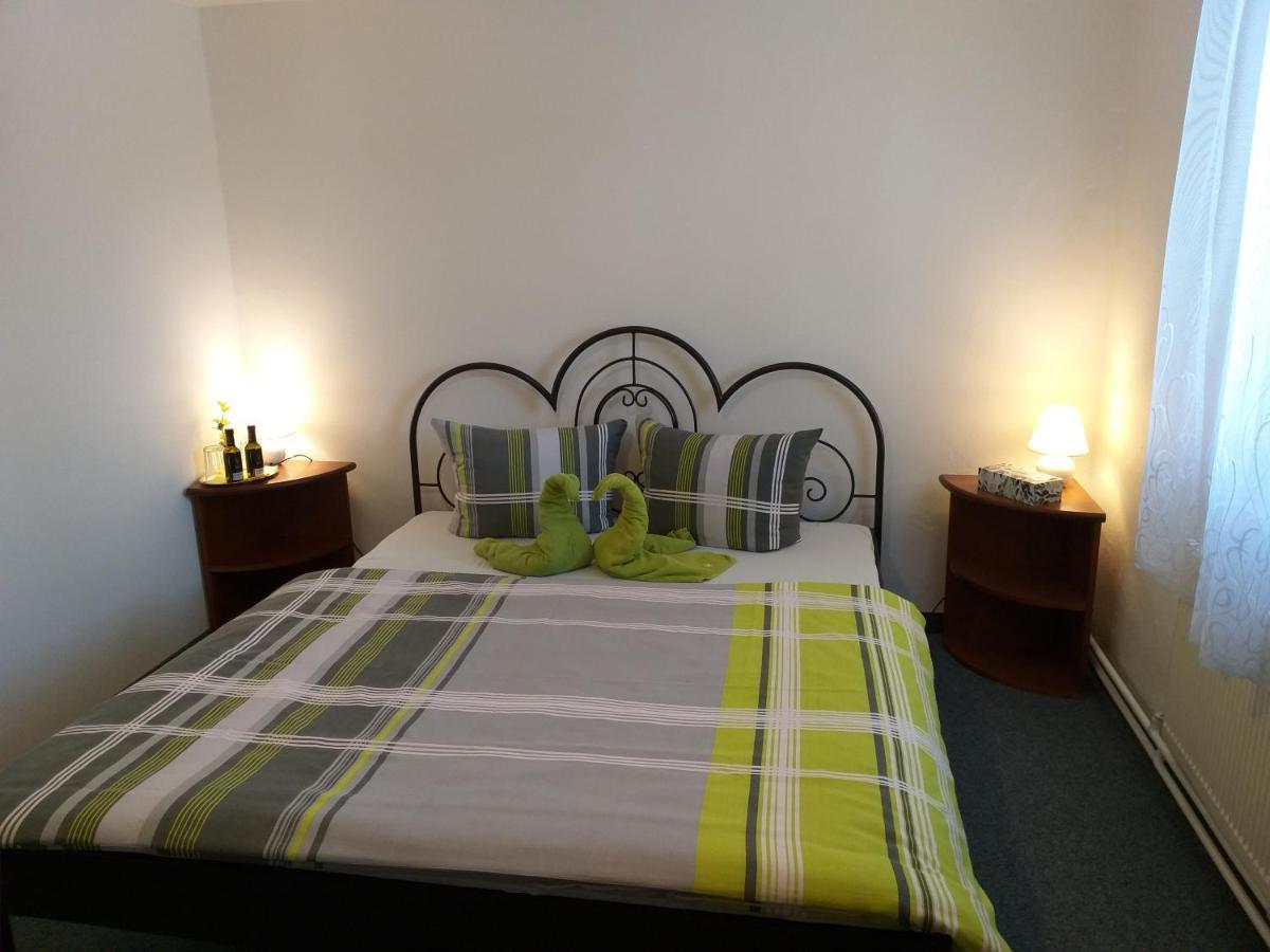 U Pohody Hotel Kovarska ภายนอก รูปภาพ