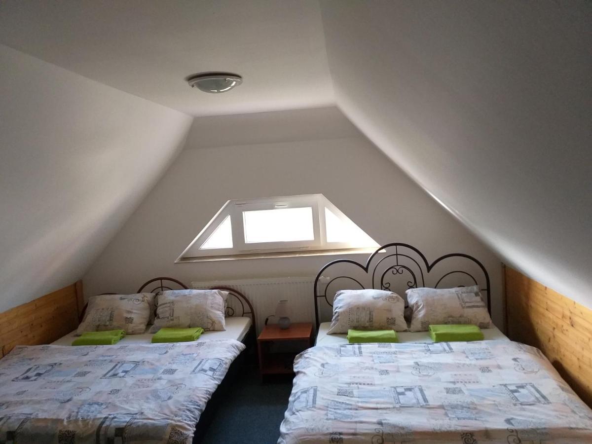 U Pohody Hotel Kovarska ภายนอก รูปภาพ