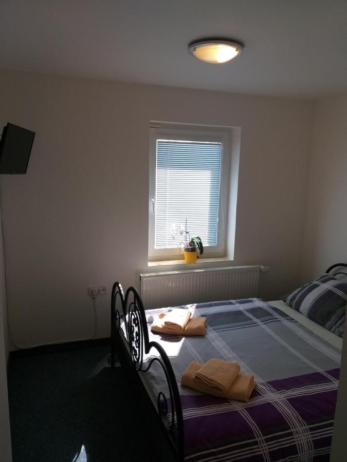 U Pohody Hotel Kovarska ภายนอก รูปภาพ