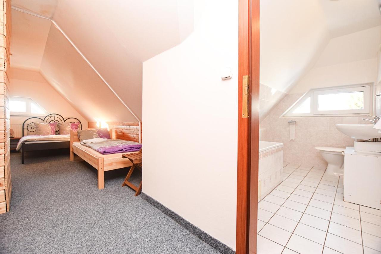U Pohody Hotel Kovarska ภายนอก รูปภาพ