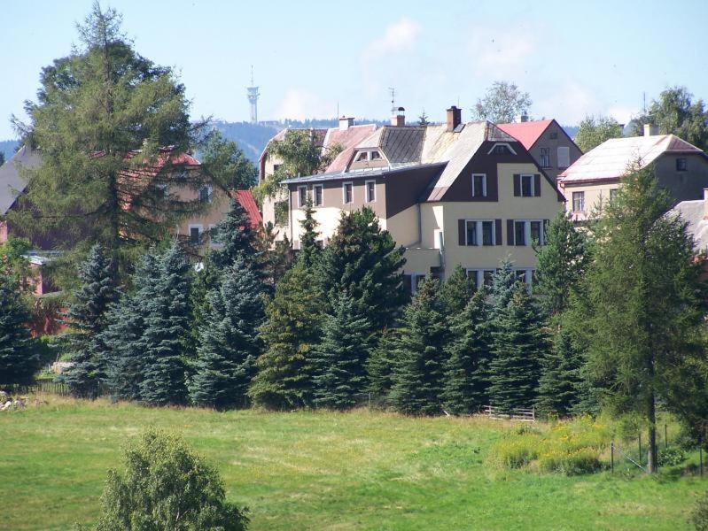 U Pohody Hotel Kovarska ภายนอก รูปภาพ