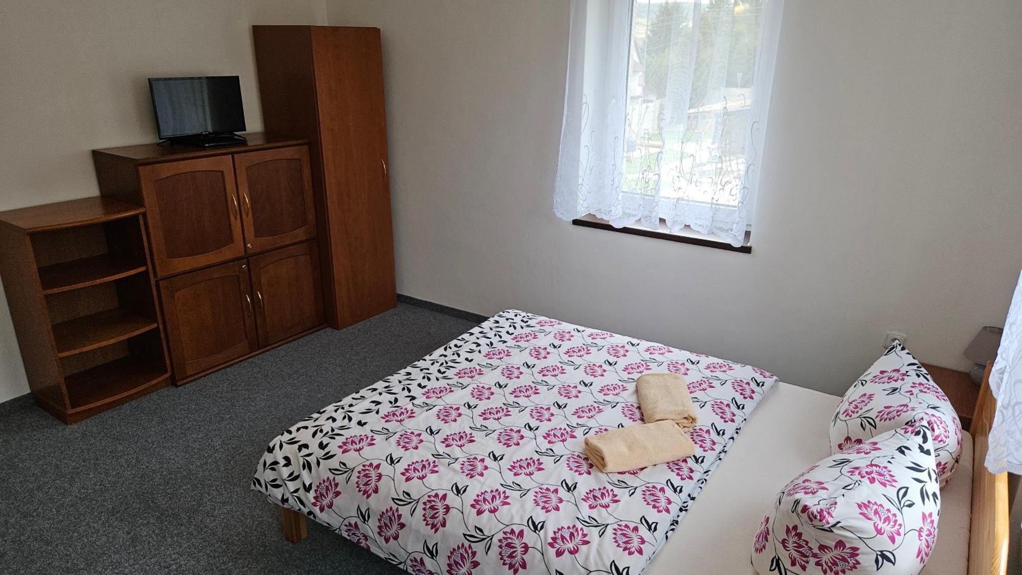 U Pohody Hotel Kovarska ภายนอก รูปภาพ