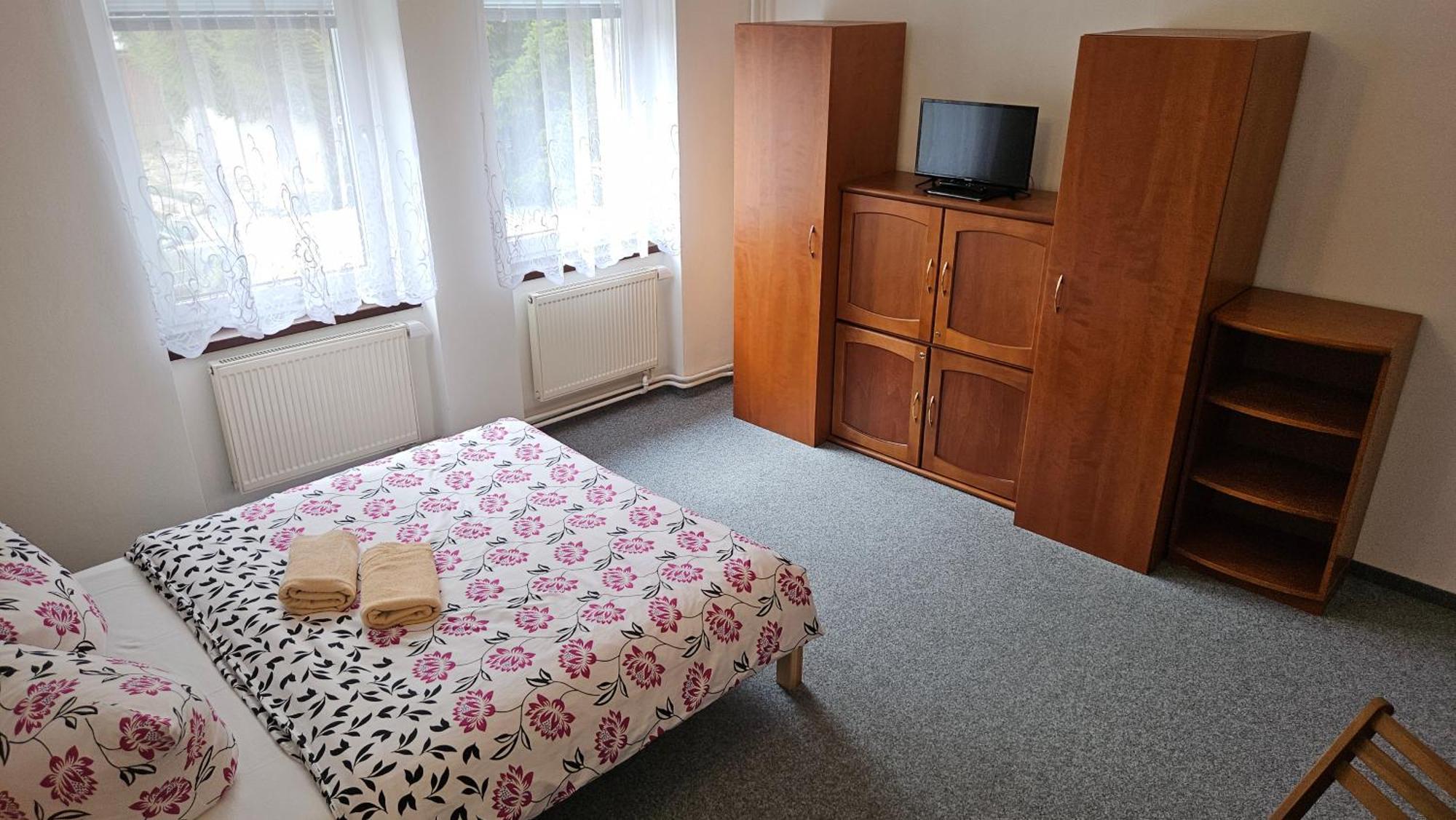 U Pohody Hotel Kovarska ภายนอก รูปภาพ